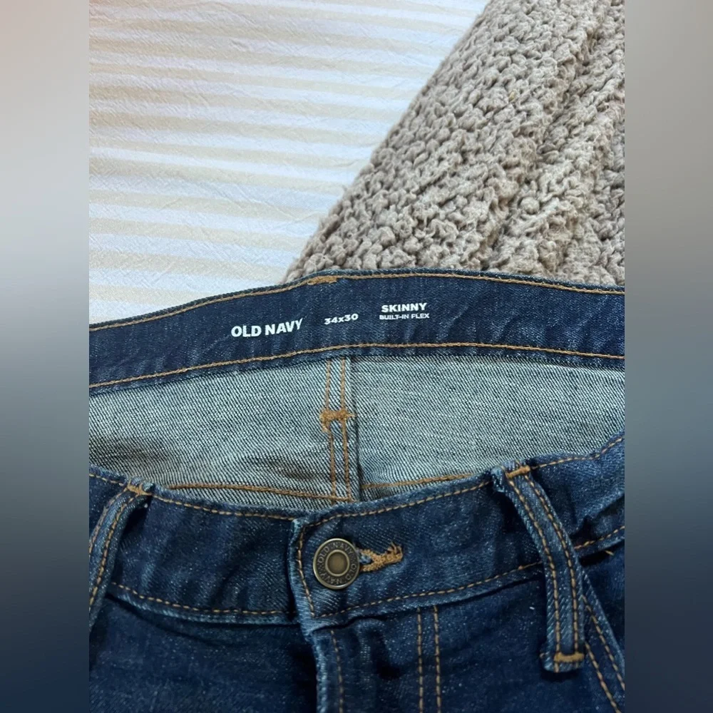 NEW W/O TAG | Men’s Old Navy Dark Wash Skinny Jeans - Picture 3 of 3